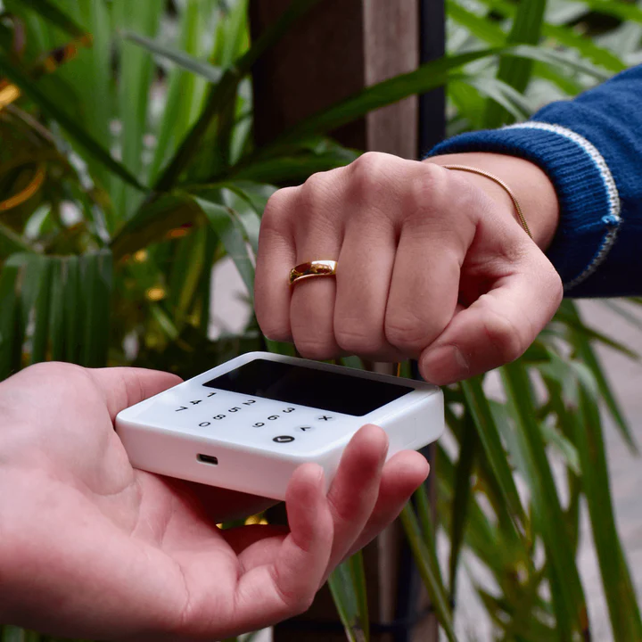 Wasserbeständiger Ring mit passiver NFC-Technologie